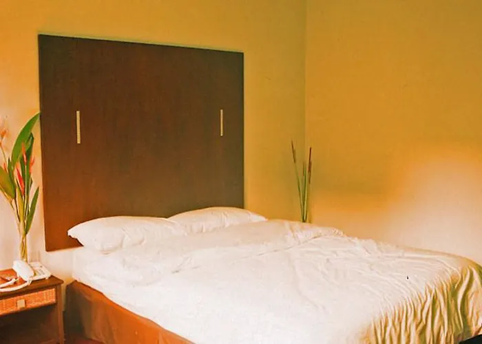 The Pavilion Place 3* Bangkok