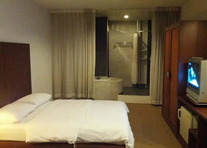 The Pavilion Place Hotel Bangkok