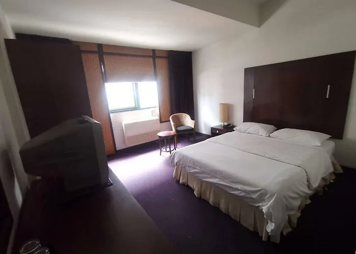 The Pavilion Place Hotel